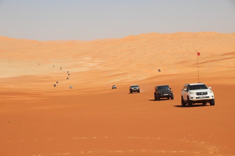 Desert driving courses by Dubai Offroaders